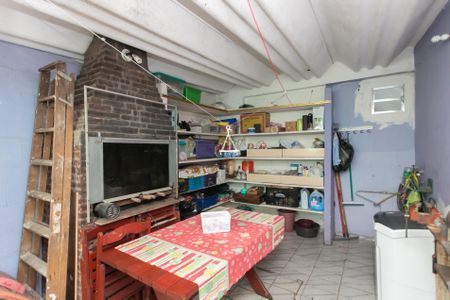 Casa à venda com 270m², 3 quartos e 3 vagas Casa à venda com 270m², 3 quartos e 3 vagasÁrea Externa - Churrasqueira