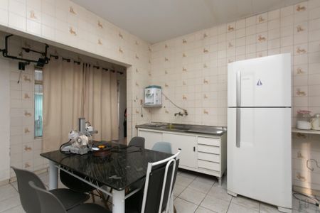 Casa à venda com 270m², 3 quartos e 3 vagas Casa à venda com 270m², 3 quartos e 3 vagasCozinha 1