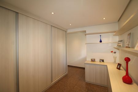 Apartamento à venda com 155m², 3 quartos e 3 vagasQuarto 2