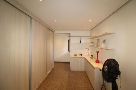 Apartamento à venda com 155m², 3 quartos e 3 vagasQuarto 2