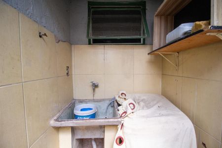 Casa para alugar com 60m², 1 quarto e 1 vagaÁrea de Serviço