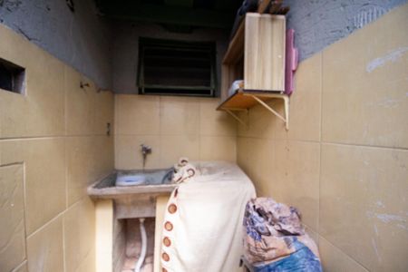 Casa para alugar com 60m², 1 quarto e 1 vagaÁrea de Serviço