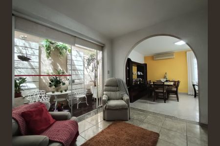 Casa à venda com 3 quartos, 280m² em Vila da Saúde, São Paulo