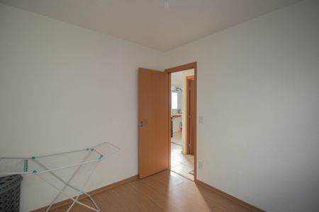 Quarto 1 de apartamento para alugar com 2 quartos, 48m² em Vila Lage, São Gonçalo