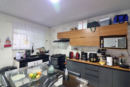 Casa à venda com 253m², 4 quartos e 1 vagaCozinha 