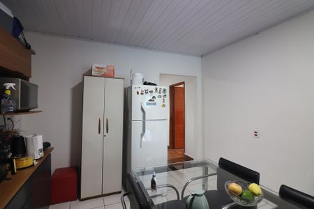 Casa à venda com 253m², 4 quartos e 1 vagaCozinha 