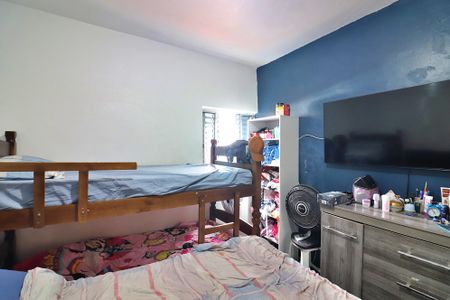 Casa à venda com 253m², 4 quartos e 1 vagaQuarto edícula 