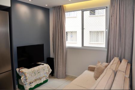 Apartamento para alugar com 32m², 2 quartos e sem vaga Apartamento para alugar com 32m², 2 quartos e sem vagaDetalhe - Sala