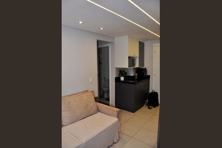 Apartamento para alugar com 32m², 2 quartos e sem vaga Apartamento para alugar com 32m², 2 quartos e sem vagaDetalhe - Sala