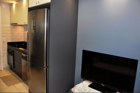 Apartamento para alugar com 32m², 2 quartos e sem vaga Apartamento para alugar com 32m², 2 quartos e sem vagaDetalhe - Sala