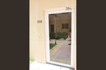 Apartamento para alugar com 32m², 2 quartos e sem vaga Apartamento para alugar com 32m², 2 quartos e sem vagaSala de Ginástica