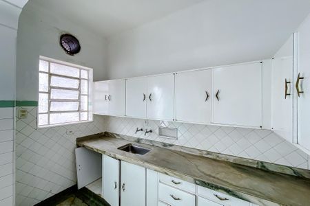 Casa para alugar com 248m², 3 quartos e 2 vagasCozinha