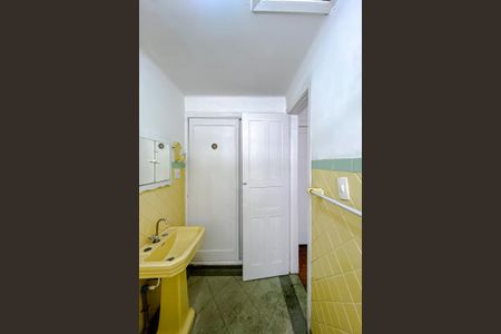 Casa para alugar com 248m², 3 quartos e 2 vagasBanheiro