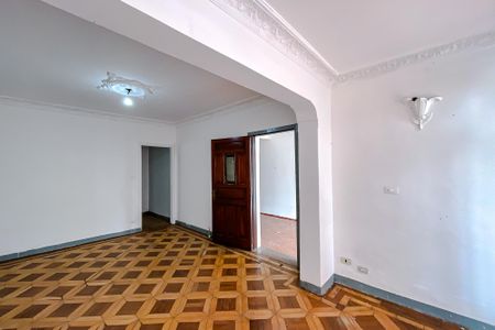 Sala de casa para alugar com 3 quartos, 248m² em Vila Bertioga, São Paulo