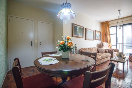 Sala de apartamento para alugar com 4 quartos, 90m² em Tijuca, Rio de Janeiro