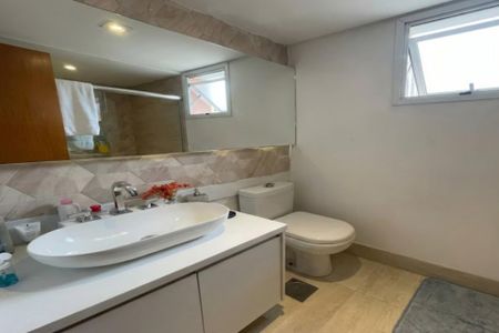 Apartamento à venda com 2 quartos, 67m² em Vila Azevedo, São Paulo