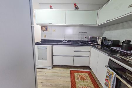 Apartamento para alugar com 117m², 3 quartos e 2 vagas