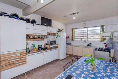 Casa à venda com 2 quartos, 140m² em Vila Nivi, São Paulo