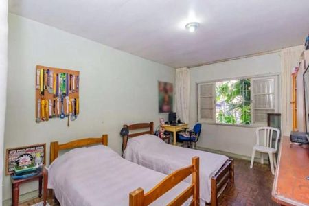 Casa à venda com 2 quartos, 140m² em Vila Nivi, São Paulo