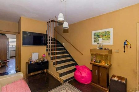 Casa à venda com 2 quartos, 140m² em Vila Nivi, São Paulo
