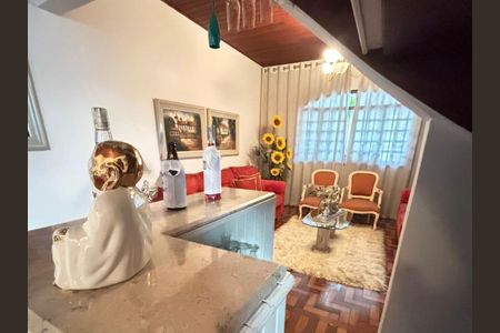 Casa à venda com 4 quartos, 170m² em Cambuci, São Paulo