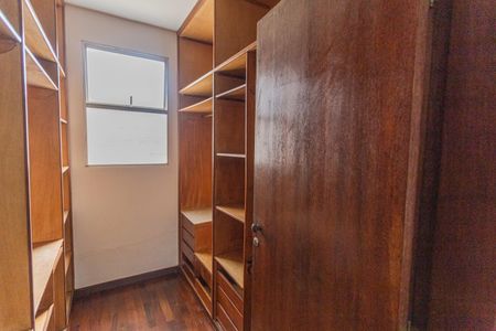 Apartamento para alugar com 220m², 4 quartos e 4 vagasCloset da Suíte