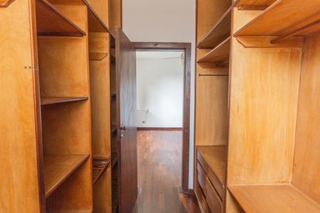 Apartamento para alugar com 220m², 4 quartos e 4 vagasCloset da Suíte