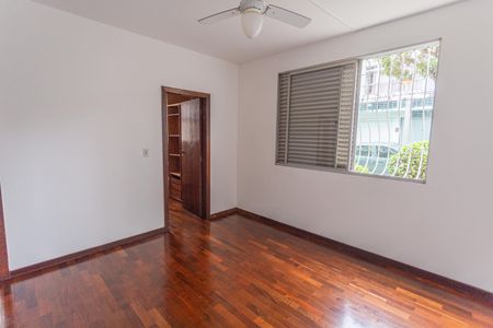 Apartamento para alugar com 220m², 4 quartos e 4 vagasSuíte