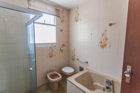 Apartamento para alugar com 220m², 4 quartos e 4 vagasBanheiro da Suíte