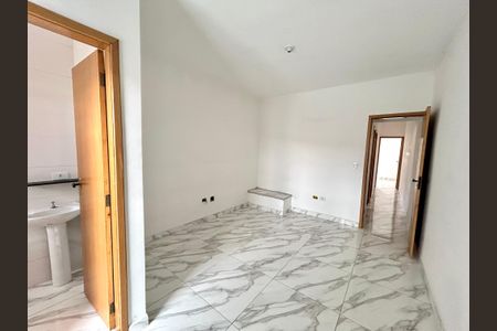 Casa à venda com 100m², 3 quartos e 2 vagas Casa à venda com 100m², 3 quartos e 2 vagasQuarto Suíte