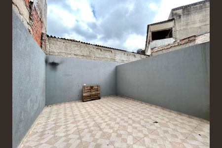Casa à venda com 100m², 3 quartos e 2 vagas Casa à venda com 100m², 3 quartos e 2 vagasÁrea de Serviço