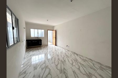 Casa à venda com 100m², 3 quartos e 2 vagas Casa à venda com 100m², 3 quartos e 2 vagasCozinha