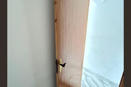 Casa à venda com 100m², 3 quartos e 2 vagas Casa à venda com 100m², 3 quartos e 2 vagasBanheiro 2