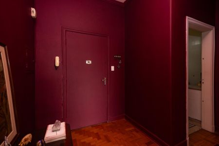 Apartamento à venda com 100m², 2 quartos e sem vagaPortuguese pt-br description of what you SEE (8-15 words, be specific!)