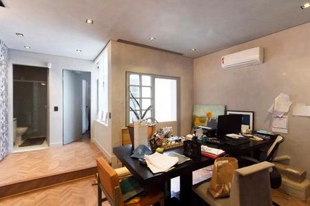 Casa à venda com 3 quartos, 147m² em Vila Olímpia, São Paulo