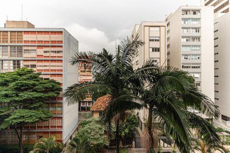 Vista da Sala de apartamento à venda com 3 quartos, 177m² em Higienópolis, São Paulo