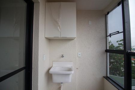 Apartamento para alugar com 67m², 2 quartos e 1 vagaÁrea de Serviço