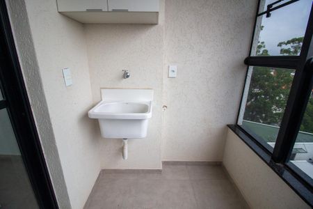 Apartamento para alugar com 67m², 2 quartos e 1 vagaÁrea de Serviço