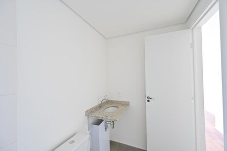 Studio à venda com 28m², 1 quarto e sem vaga Studio à venda com 28m², 1 quarto e sem vagaBanheiro Social