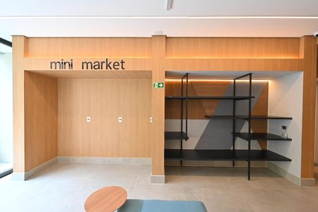 Studio à venda com 28m², 1 quarto e sem vaga Studio à venda com 28m², 1 quarto e sem vagaMercado