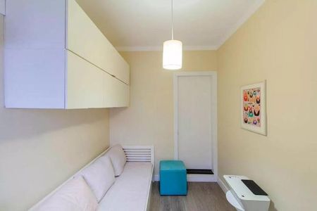 Casa à venda com 3 quartos, 156m² em Cidade Antônio Estêvão de Carvalho, São Paulo