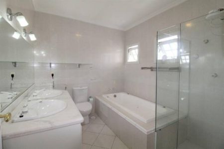 Casa à venda com 3 quartos, 400m² em Super Quadra Morumbi, São Paulo