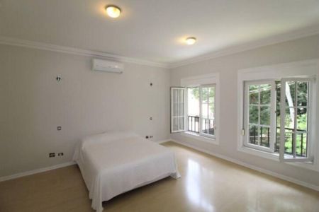 Casa à venda com 3 quartos, 400m² em Super Quadra Morumbi, São Paulo