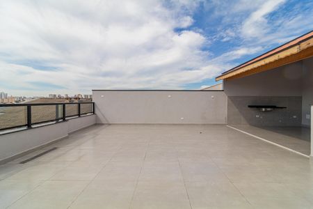 Apartamento à venda com 160m², 3 quartos e 2 vagasVaranda com vista para a cidade, com piso de cerâmica e iluminação natural.