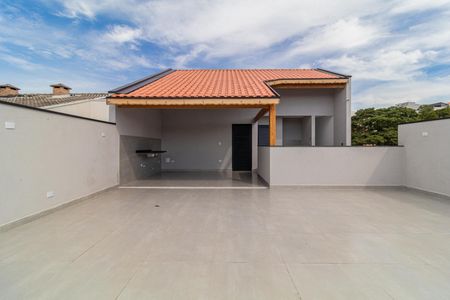 Apartamento à venda com 160m², 3 quartos e 2 vagasVaranda com vista para a cidade, com churrasqueira e piso de cerâmica.