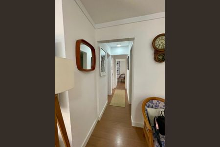 Sala de apartamento à venda com 3 quartos, 72m² em Piratininga, Niterói