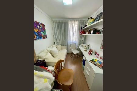 Sala de apartamento à venda com 3 quartos, 72m² em Piratininga, Niterói