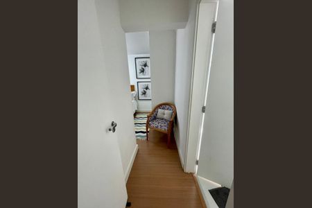 Sala de apartamento à venda com 3 quartos, 72m² em Piratininga, Niterói