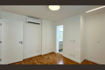 Apartamento à venda com 141m², 3 quartos e 1 vagaSuíte 3