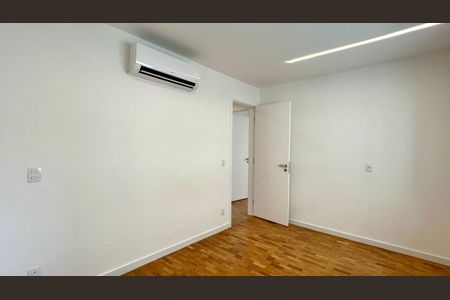 Apartamento à venda com 141m², 3 quartos e 1 vagaSuíte 2